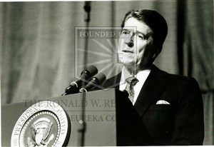 Image description is not available for 1984.118